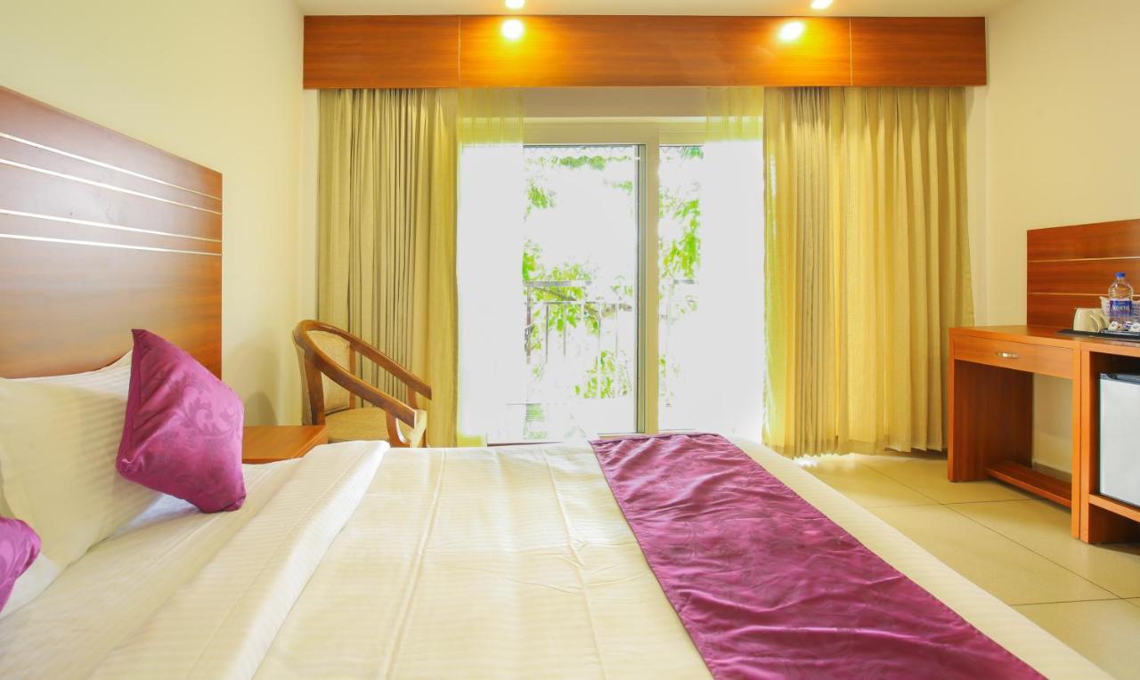 The Lakeview Munnar Ngoại thất bức ảnh